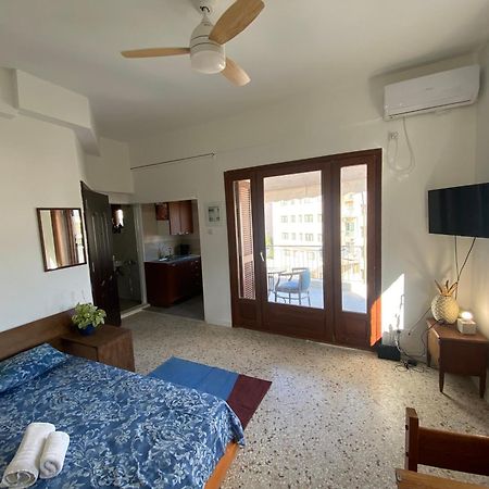 Mosaics Easystay Room 360'View Atenas Exterior foto